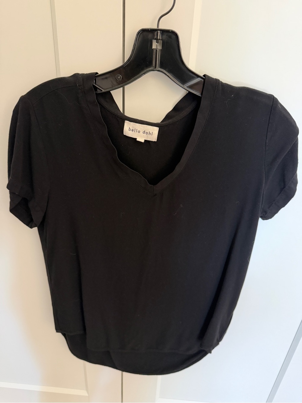 Bella Dahl Black V-Neck Short Sleeve Tee